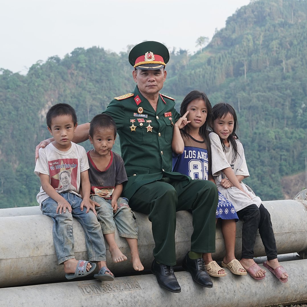 LÊ HỒNG MAI