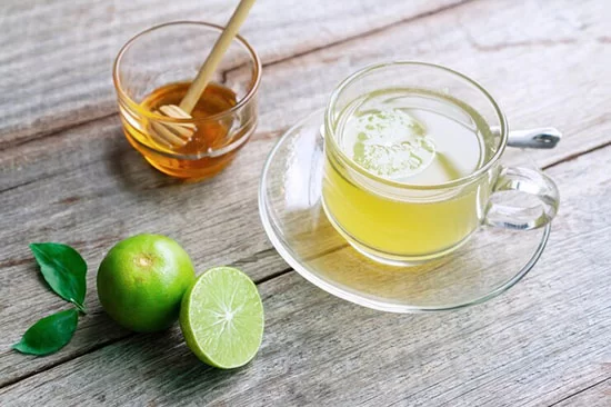 Uong Nuoc Chanh Mat Ong Buoi Sang